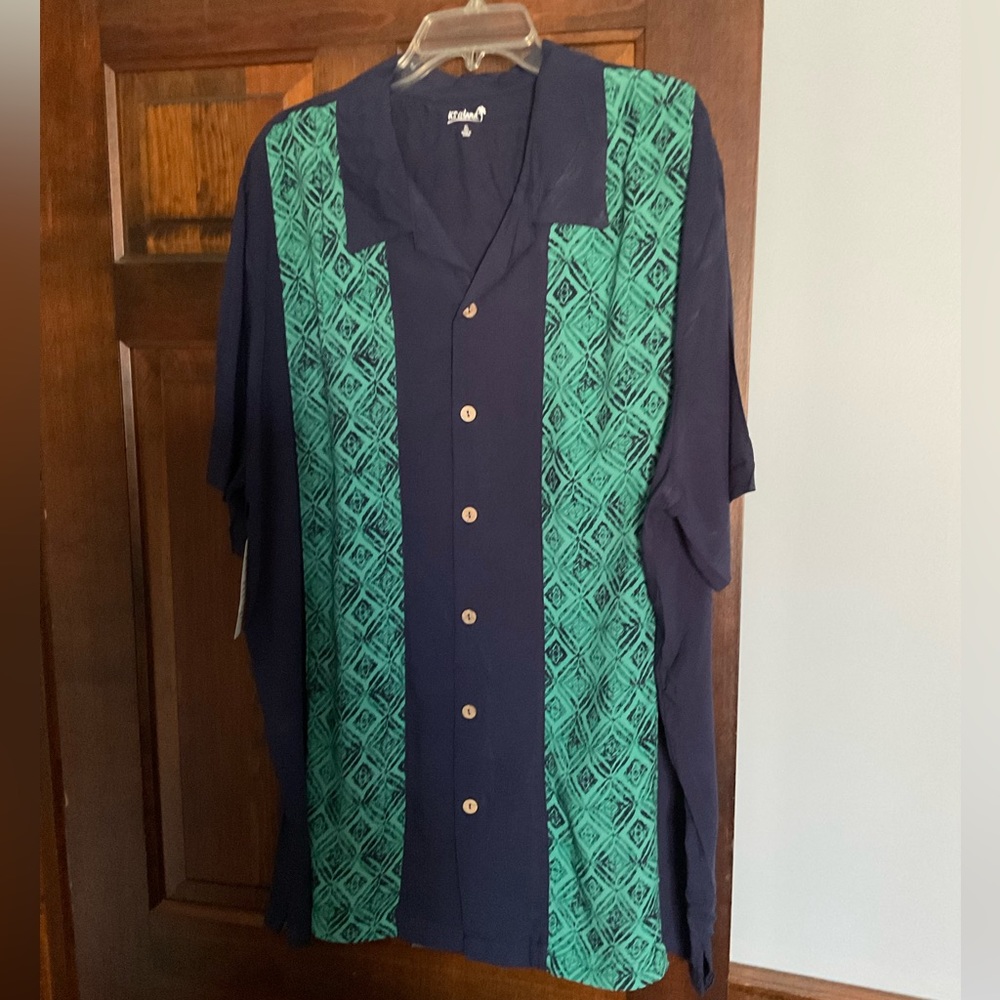 Men’s casual shirt button up